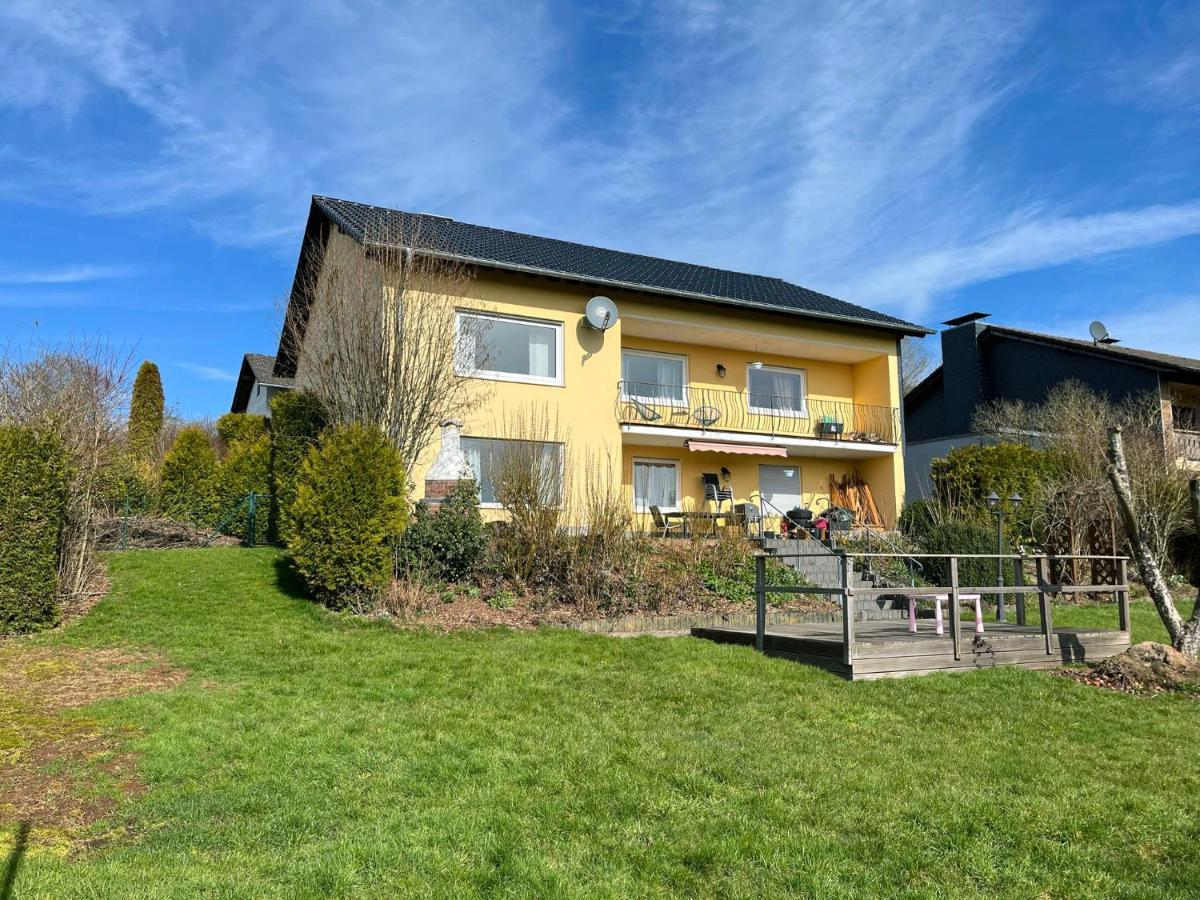 Mit Panoramablick Appartamento Gerolstein